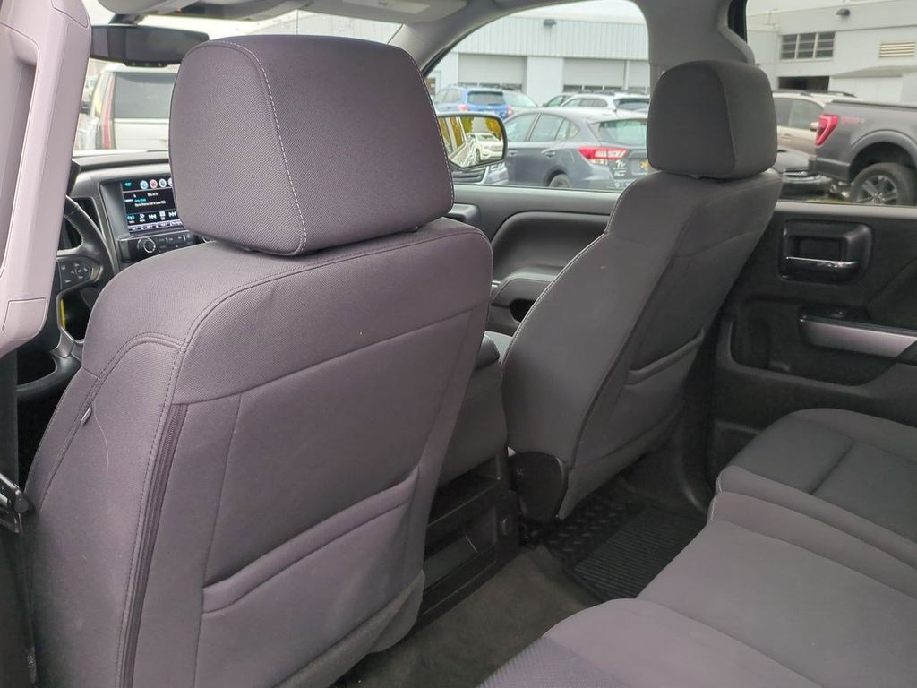Thumbnail: 2017 Chevrolet Silverado 1500 - 11