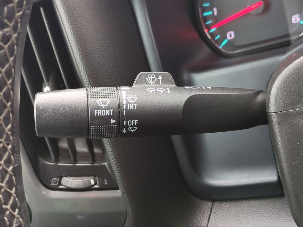 Thumbnail: 2017 Chevrolet Silverado 1500 - 29