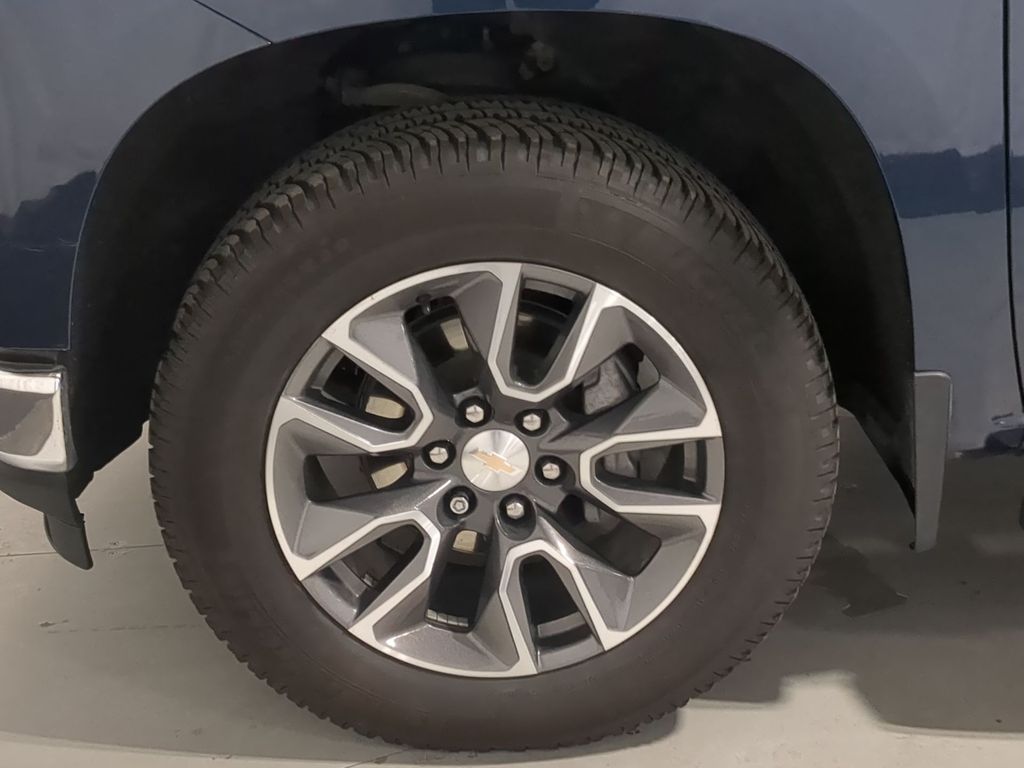 Thumbnail: 2022 Chevrolet Silverado 1500 - 8