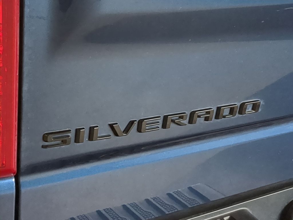Thumbnail: 2022 Chevrolet Silverado 1500 - 7