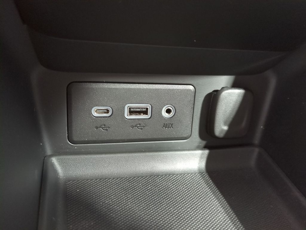 Thumbnail: 2023 GMC Terrain - 34