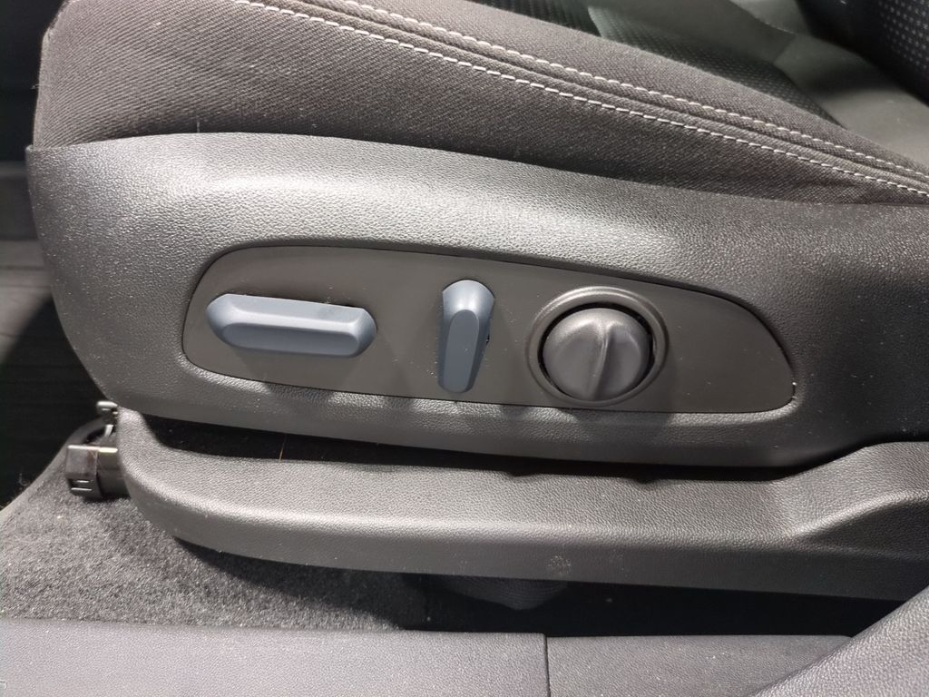 Thumbnail: 2023 GMC Terrain - 26