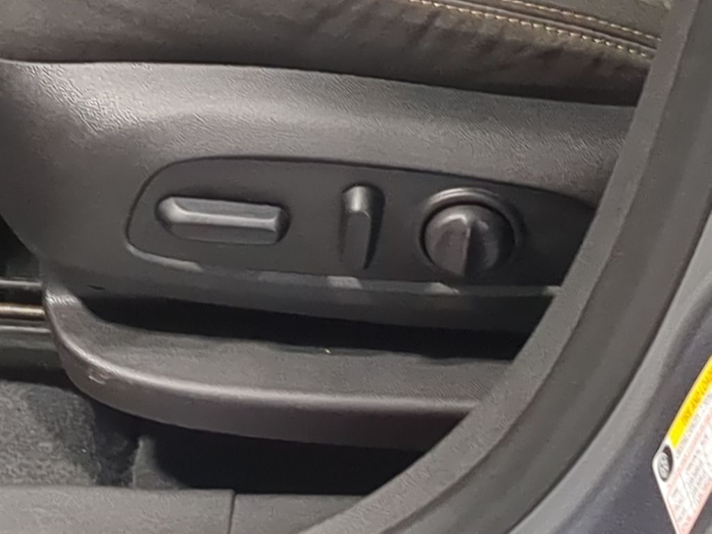 Thumbnail: 2019 GMC Terrain - 25