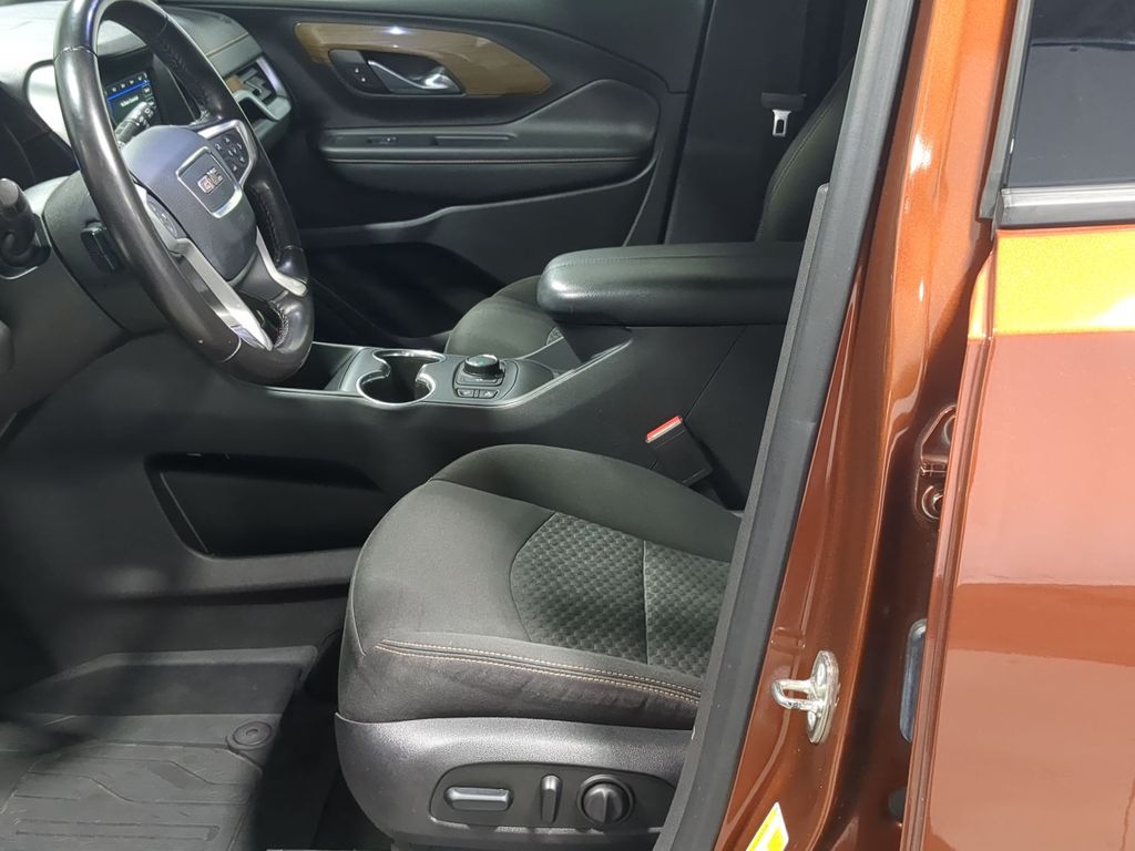Thumbnail: 2019 GMC Terrain - 10