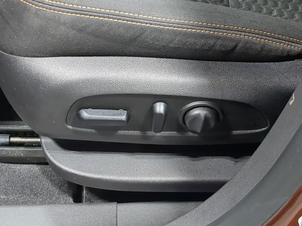 Thumbnail: 2019 GMC Terrain - 25