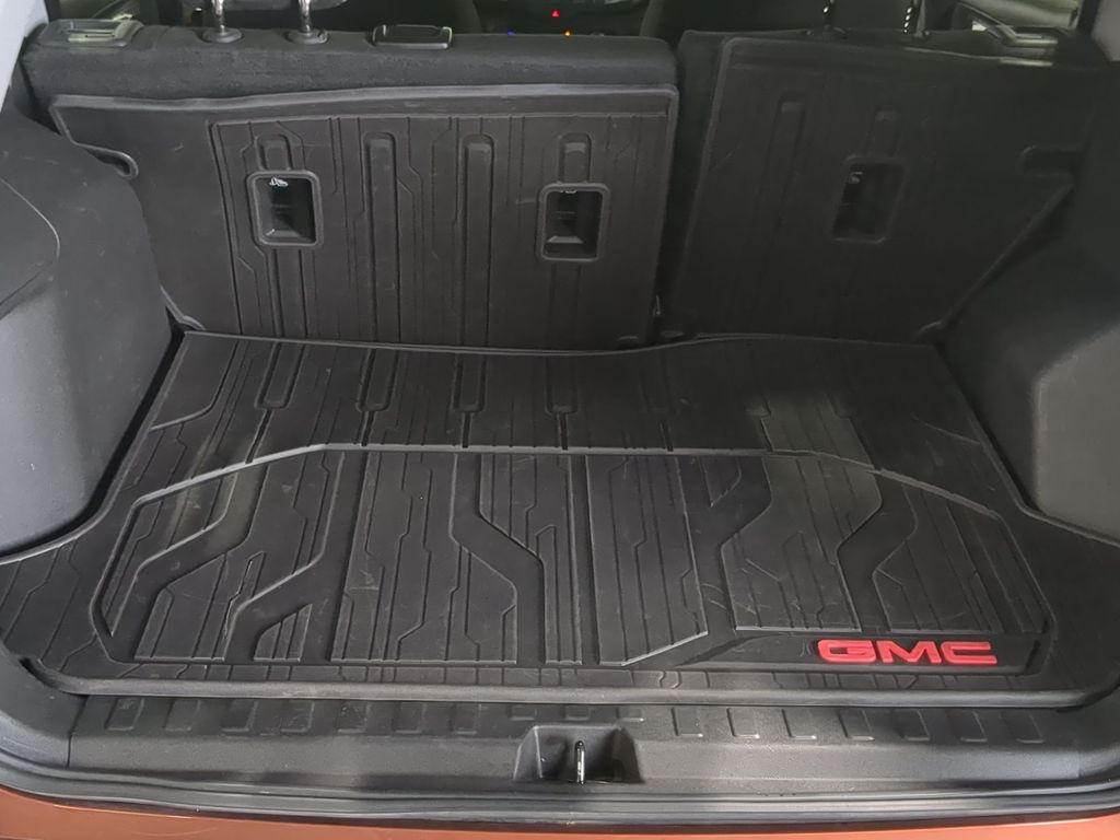 Thumbnail: 2019 GMC Terrain - 17