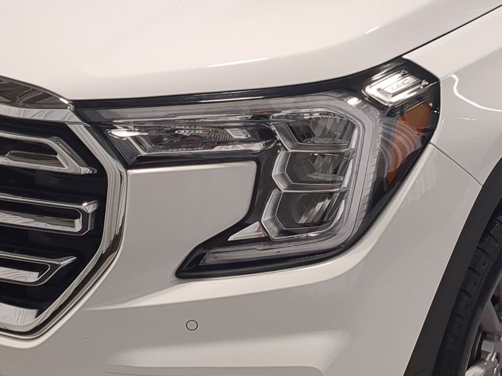 Thumbnail: 2023 GMC Terrain - 22
