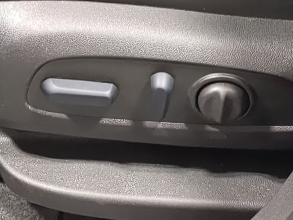 Thumbnail: 2024 GMC Terrain - 25