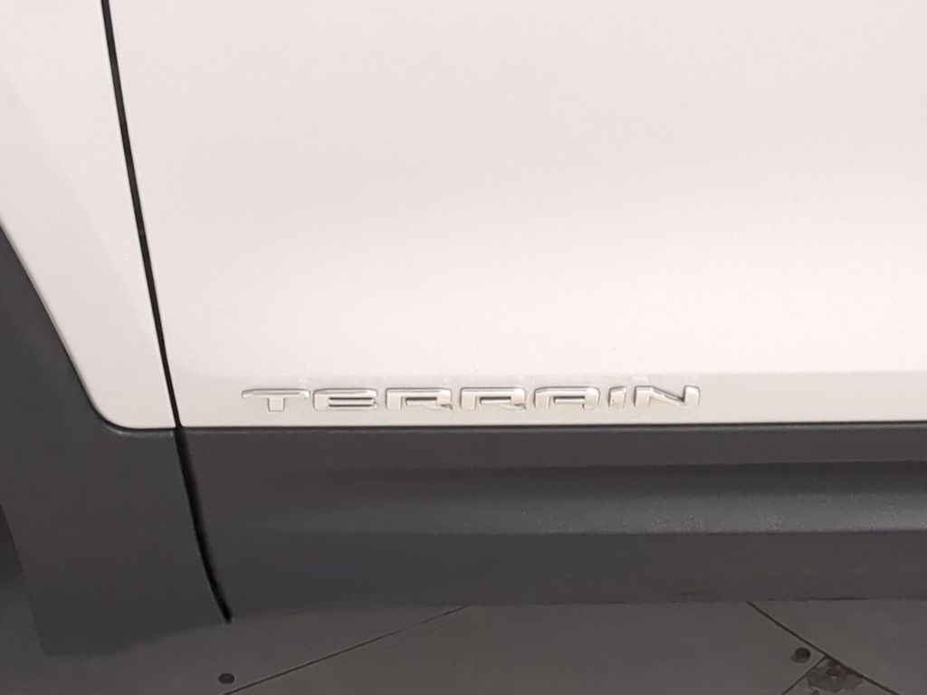 Thumbnail: 2022 GMC Terrain - 25
