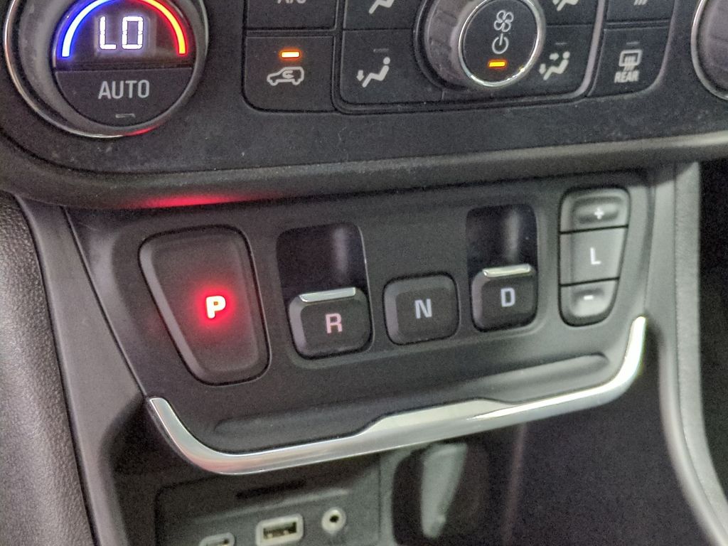 Thumbnail: 2019 GMC Terrain - 31