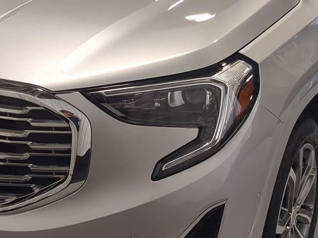 Thumbnail: 2020 GMC Terrain - 23