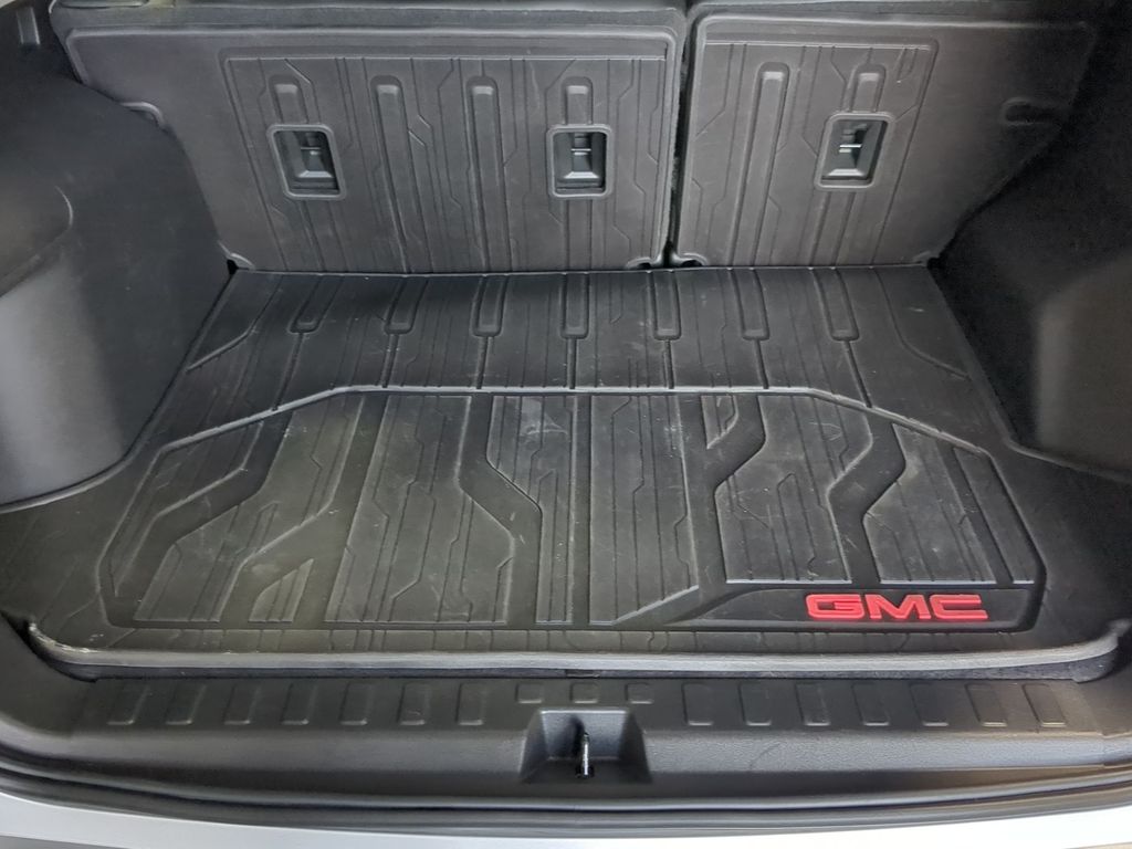 Thumbnail: 2020 GMC Terrain - 16