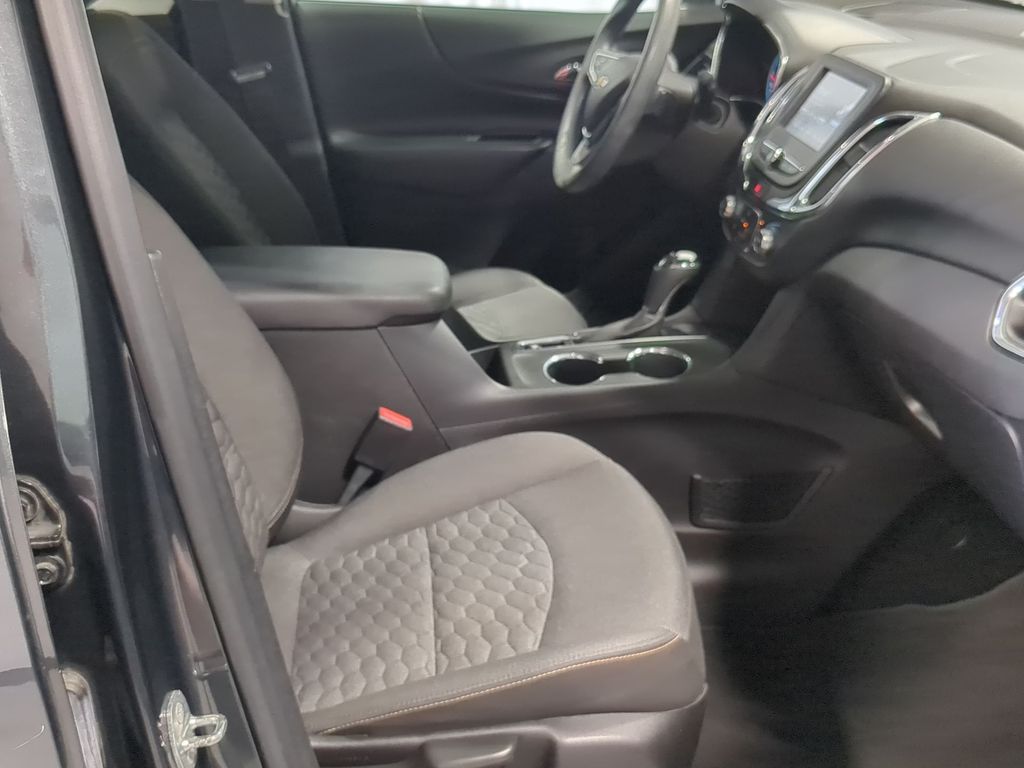 Thumbnail: 2018 Chevrolet Equinox - 11