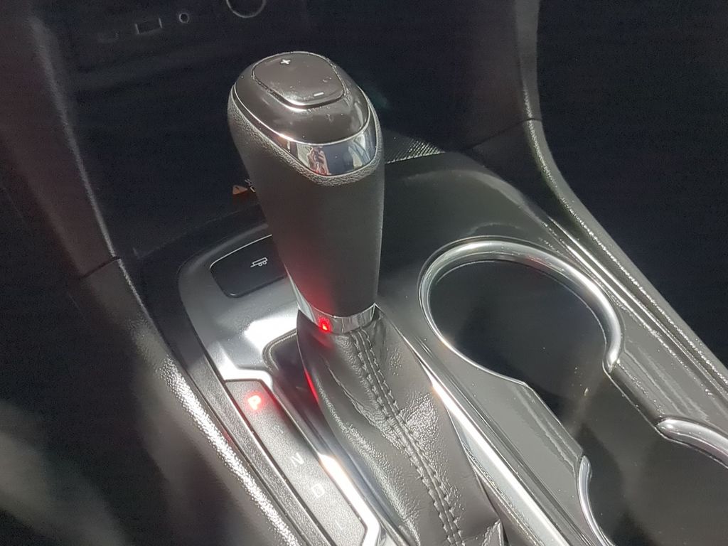 Thumbnail: 2020 Chevrolet Equinox - 15