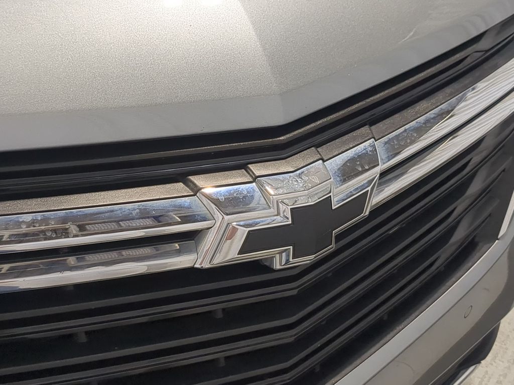 Thumbnail: 2023 Chevrolet Equinox - 24