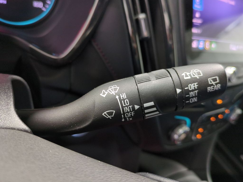 Thumbnail: 2023 Chevrolet Equinox - 32