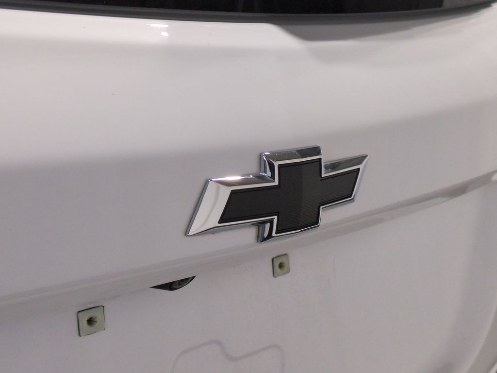 Thumbnail: 2023 Chevrolet Equinox - 7