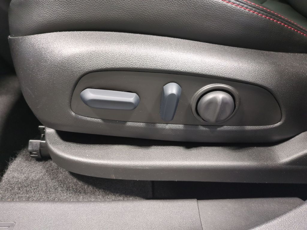 Thumbnail: 2023 Chevrolet Equinox - 26