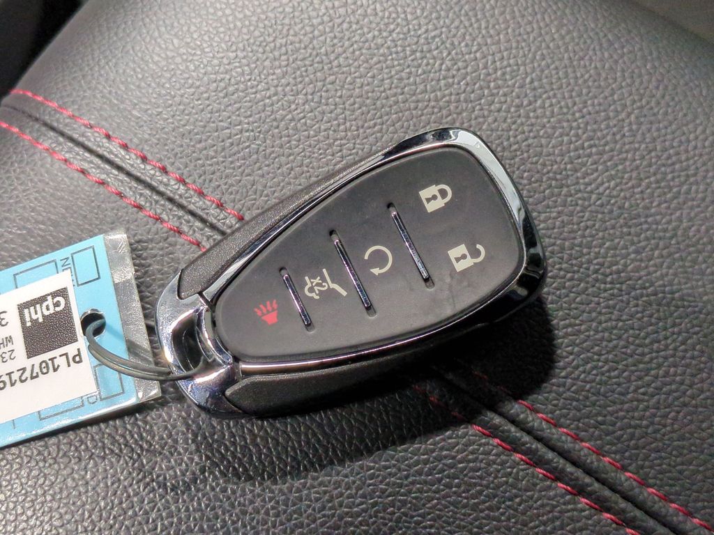 Thumbnail: 2023 Chevrolet Equinox - 18