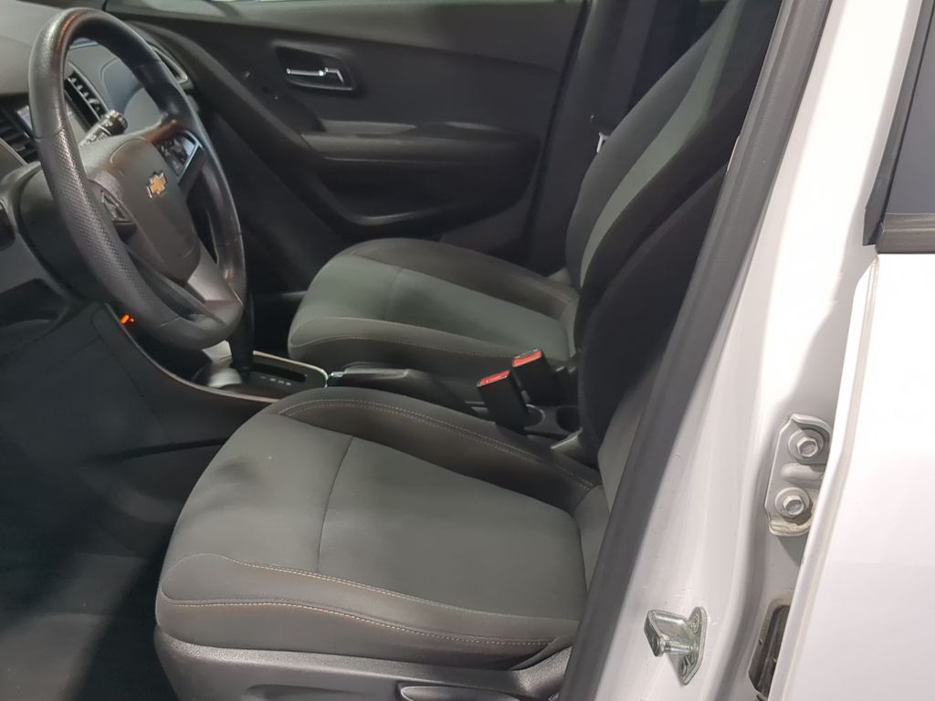 Thumbnail: 2019 Chevrolet Trax - 10
