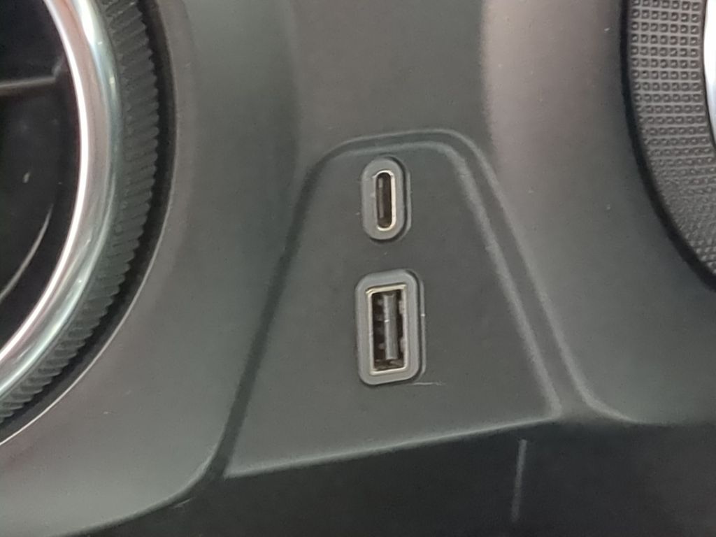 Thumbnail: 2020 Chevrolet Blazer - 33