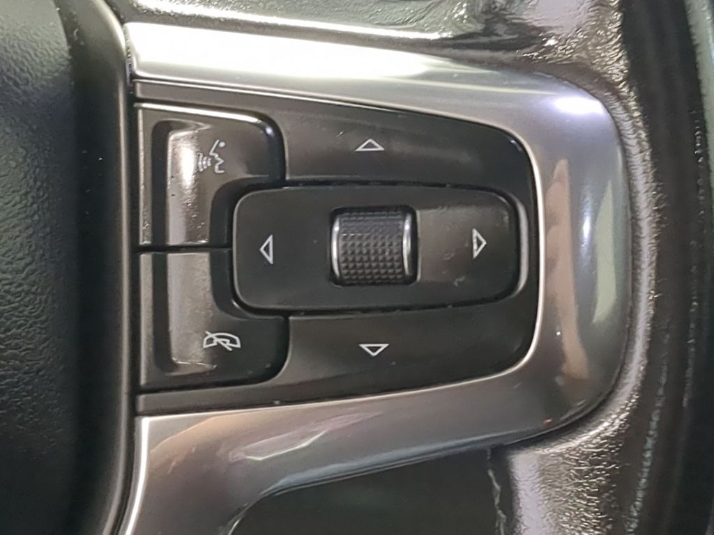 Thumbnail: 2020 Chevrolet Blazer - 30