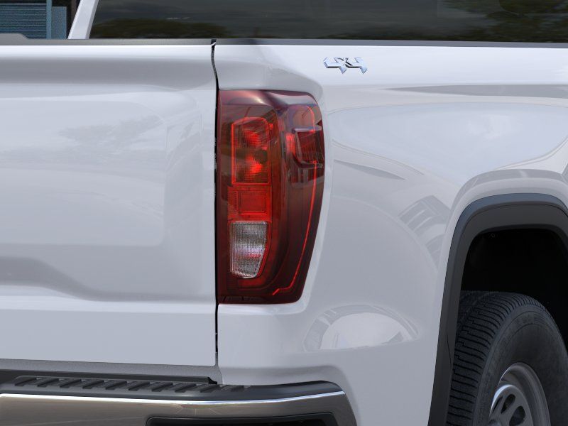 2025 GMC Sierra 1500 Pro - Photo 18