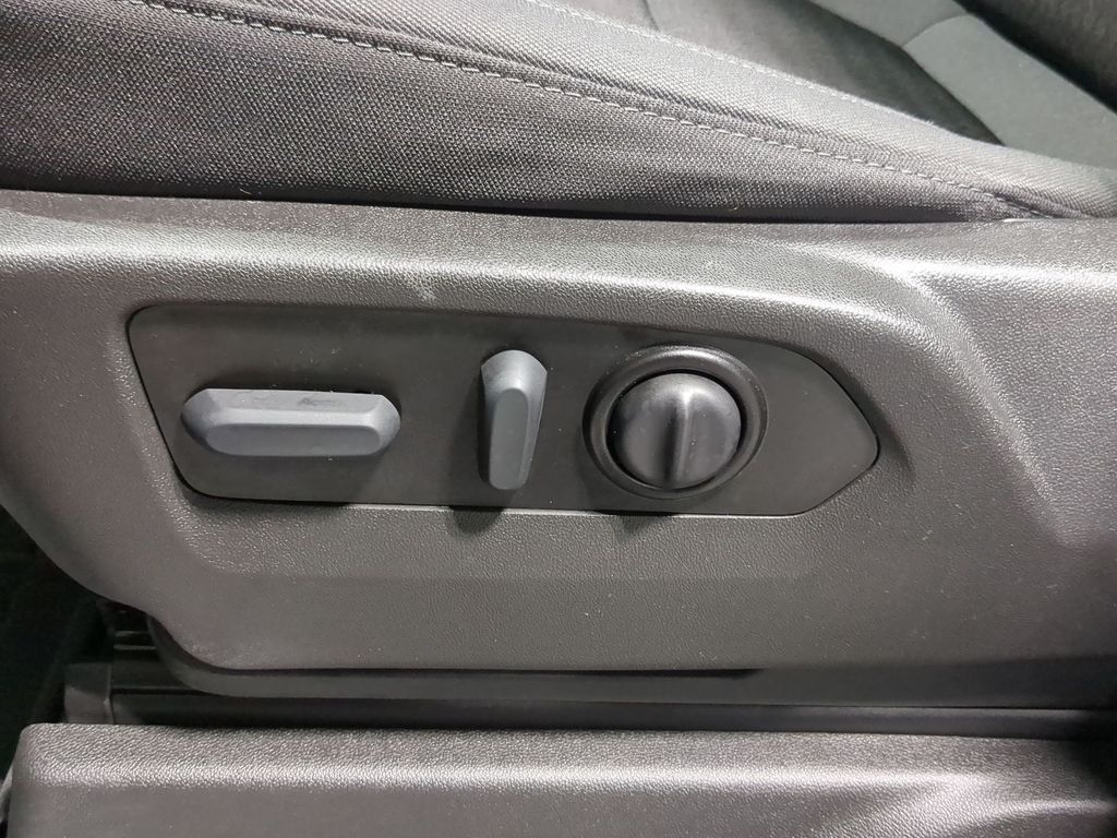 Thumbnail: 2022 GMC Sierra 1500 - 32