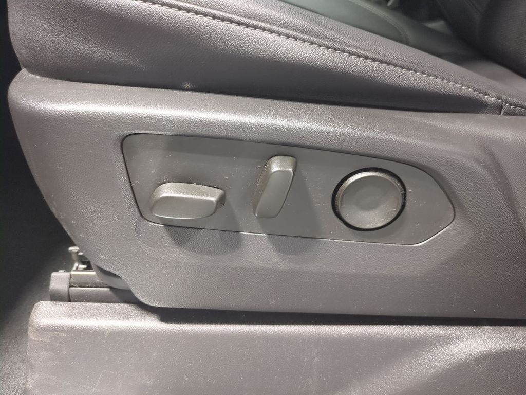 Thumbnail: 2023 GMC Sierra 1500 - 23