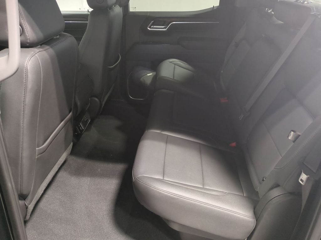 Thumbnail: 2023 GMC Sierra 1500 - 12