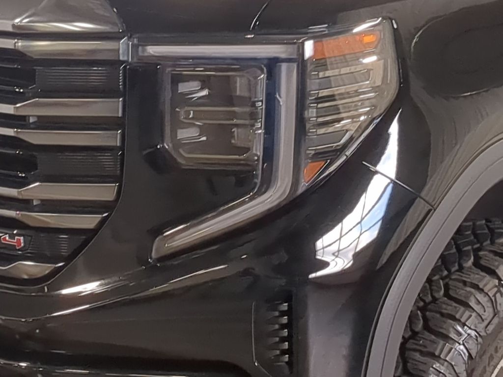 Thumbnail: 2024 GMC Sierra 1500 - 24