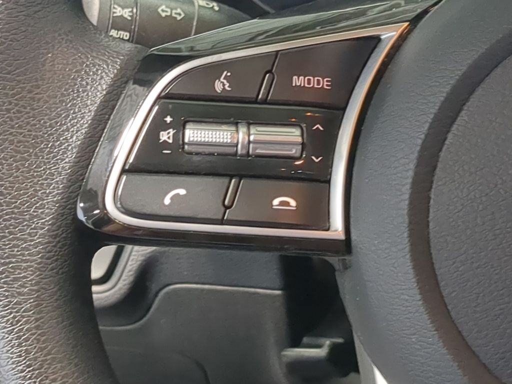 Thumbnail: 2021 Kia Forte - 29