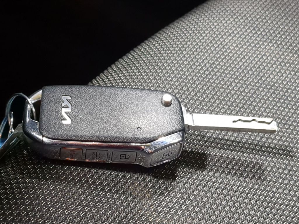 Thumbnail: 2022 Kia Forte - 18