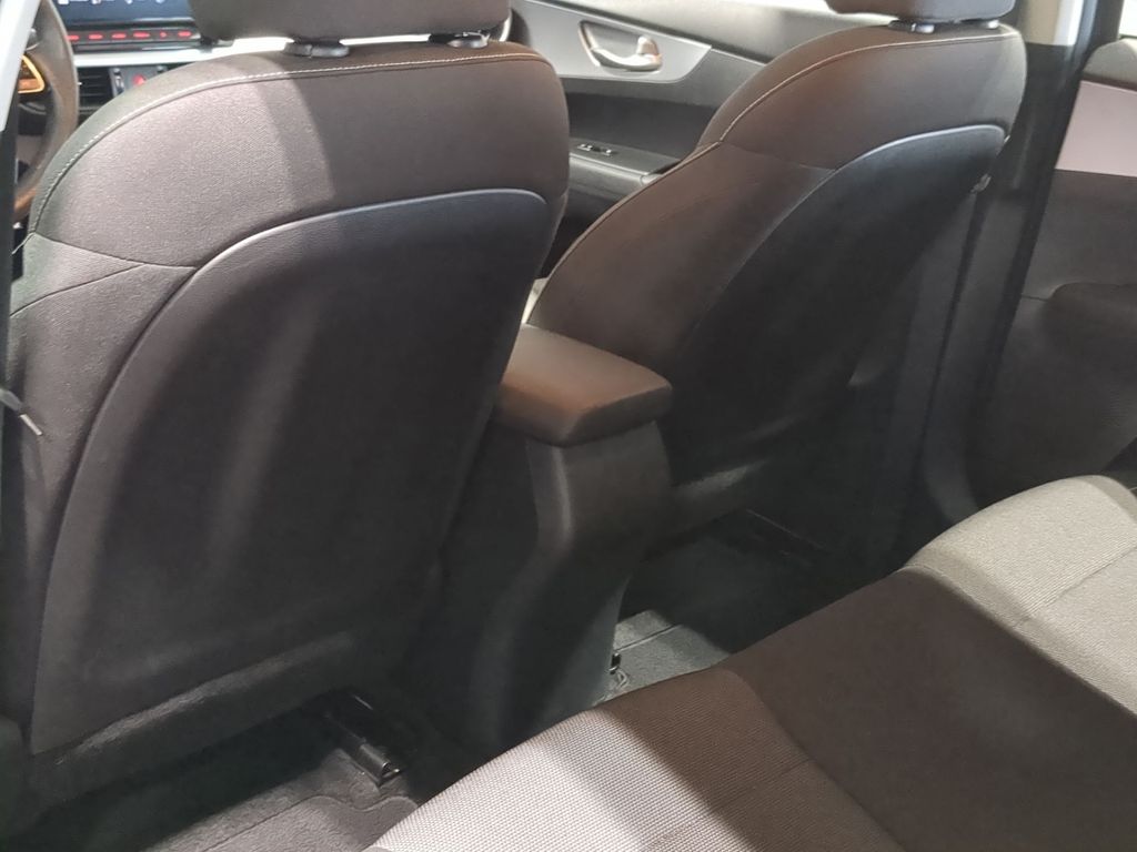 Thumbnail: 2022 Kia Forte - 12