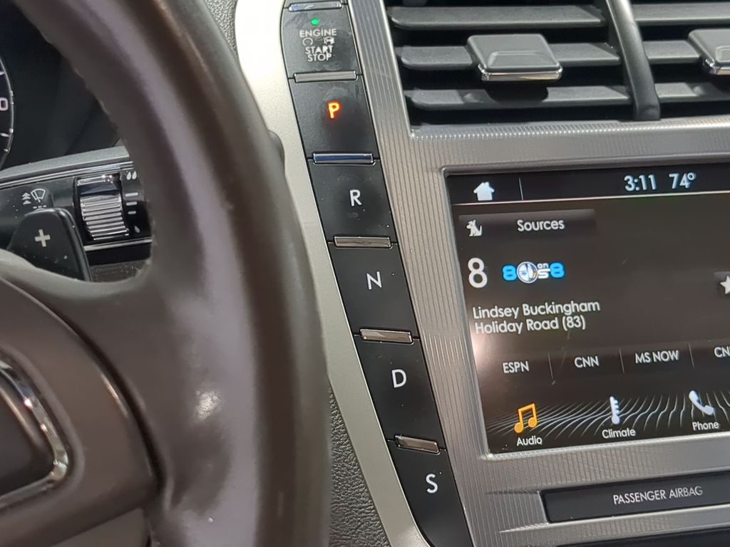Thumbnail: 2017 Lincoln MKZ - 33