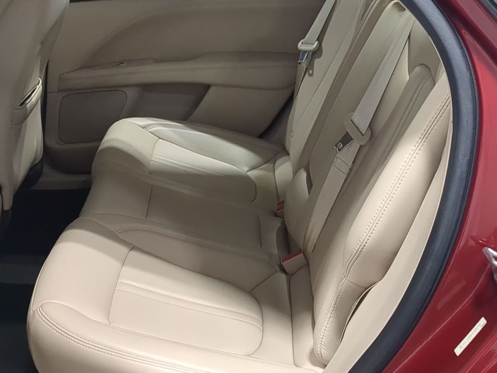 Thumbnail: 2017 Lincoln MKZ - 11