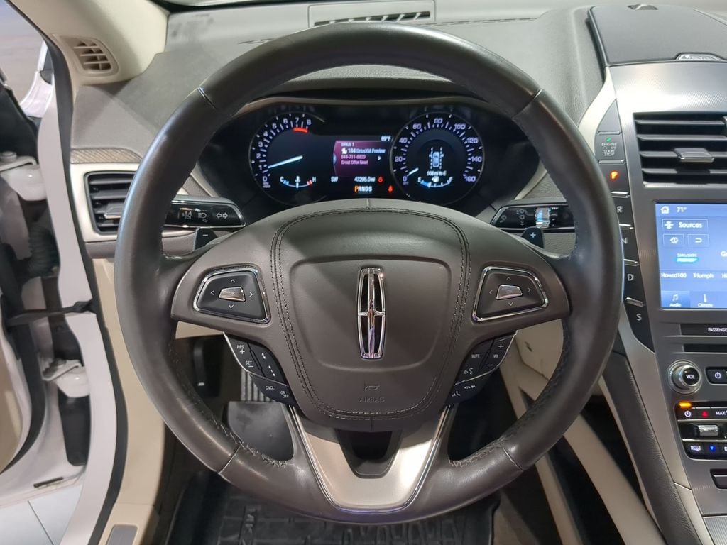 Thumbnail: 2019 Lincoln MKZ - 13