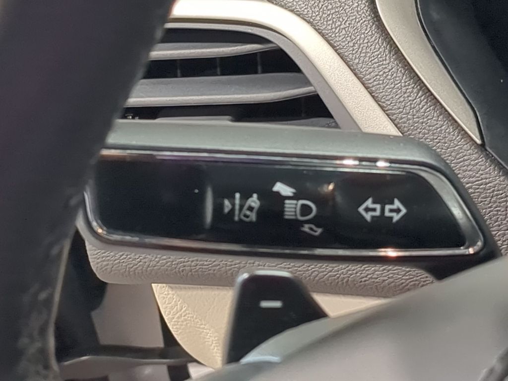 Thumbnail: 2019 Lincoln MKZ - 30