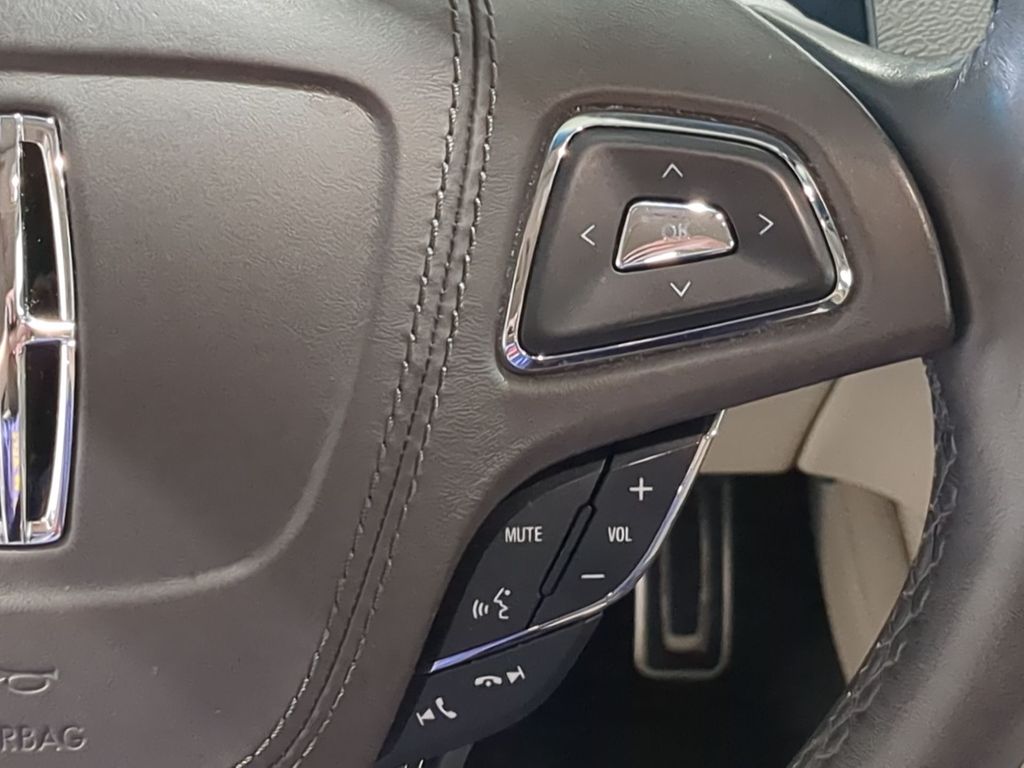 Thumbnail: 2019 Lincoln MKZ - 28
