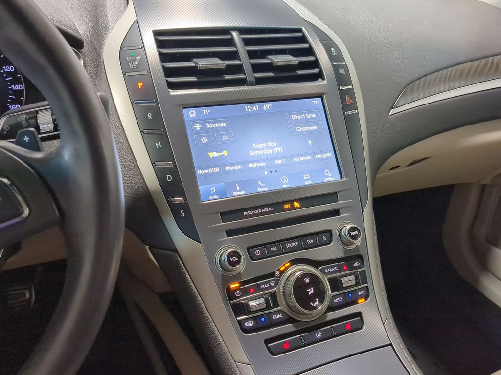 Thumbnail: 2019 Lincoln MKZ - 14