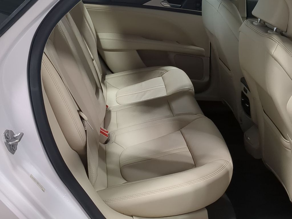 Thumbnail: 2019 Lincoln MKZ - 27