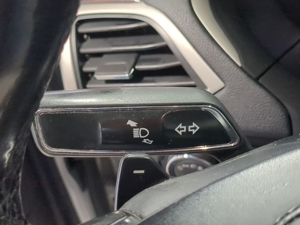 Thumbnail: 2017 Lincoln MKZ - 32