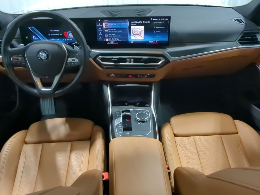 Thumbnail: 2024 BMW 3 Series - 10