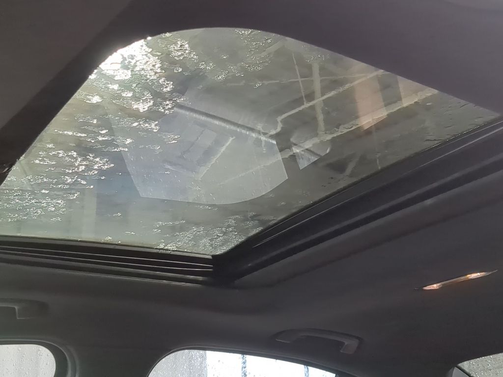 Thumbnail: 2024 BMW 3 Series - 35