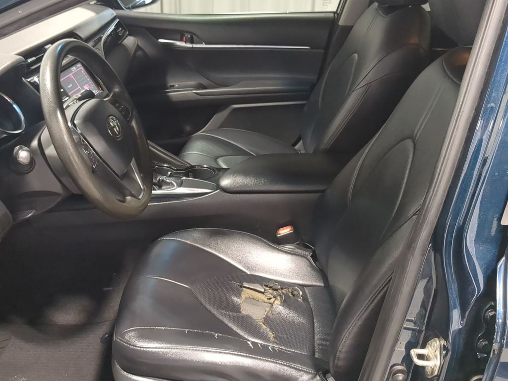 Thumbnail: 2019 Toyota Camry - 10