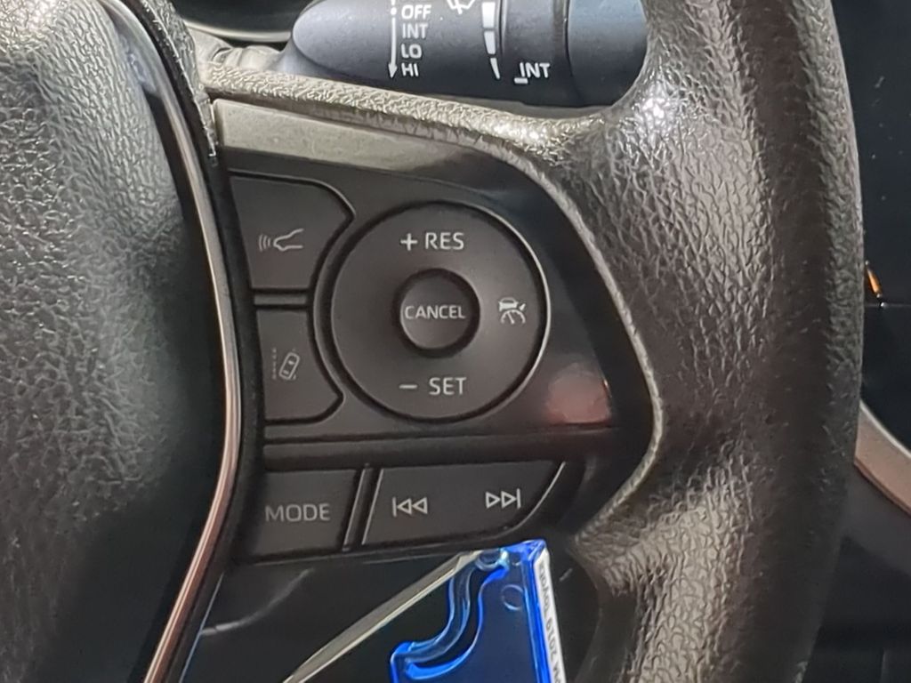 Thumbnail: 2019 Toyota Camry - 29