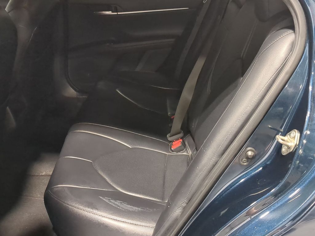 Thumbnail: 2019 Toyota Camry - 12