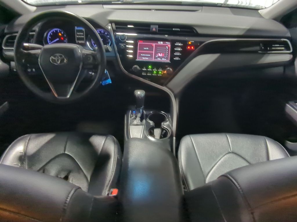 Thumbnail: 2019 Toyota Camry - 9