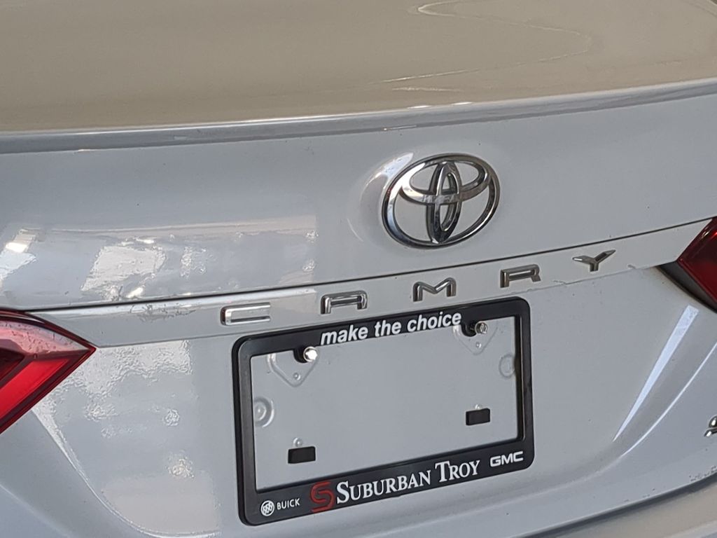 Thumbnail: 2023 Toyota Camry - 23