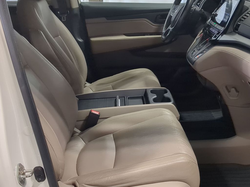 Thumbnail: 2019 Honda Odyssey - 10